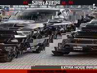 Dodge Ram 1500 - HULK | 5.7 V8 | STRIPING | LUCHT VERING | LARAMIE SPORT BLACK ON BLACK | MEGA DIK | CREW CAB DUBBELE CABINE | 5 PERSOONS | DC | DIKKE WILEN | WIDE BODY |