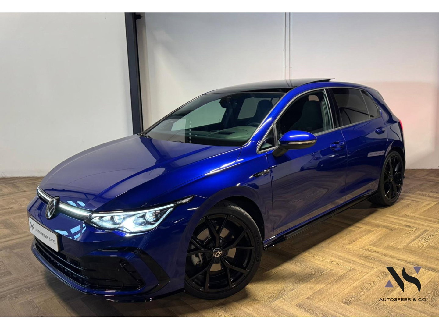 Volkswagen Golf 2.0 TSI R-Line Business PANO KEYLESS CAM