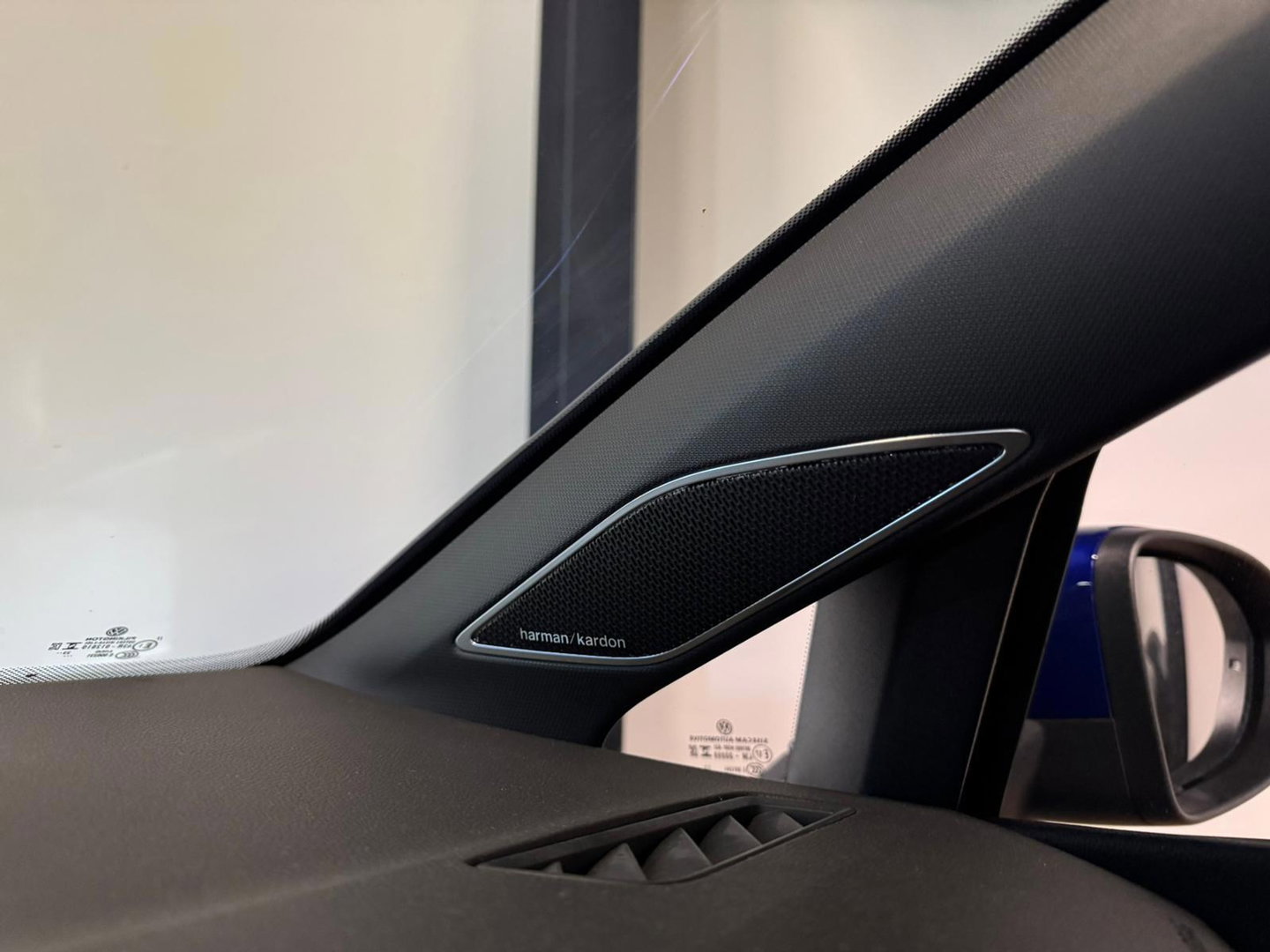 Volkswagen Golf 2.0 TSI R-Line Business PANO KEYLESS CAM