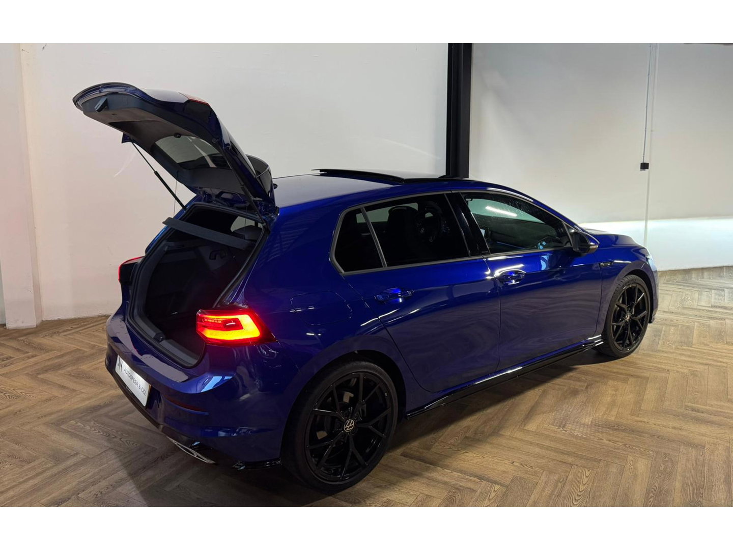 Volkswagen Golf 2.0 TSI R-Line Business PANO KEYLESS CAM