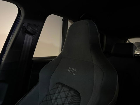 Volkswagen Golf 2.0 TSI R-Line Business PANO KEYLESS CAM