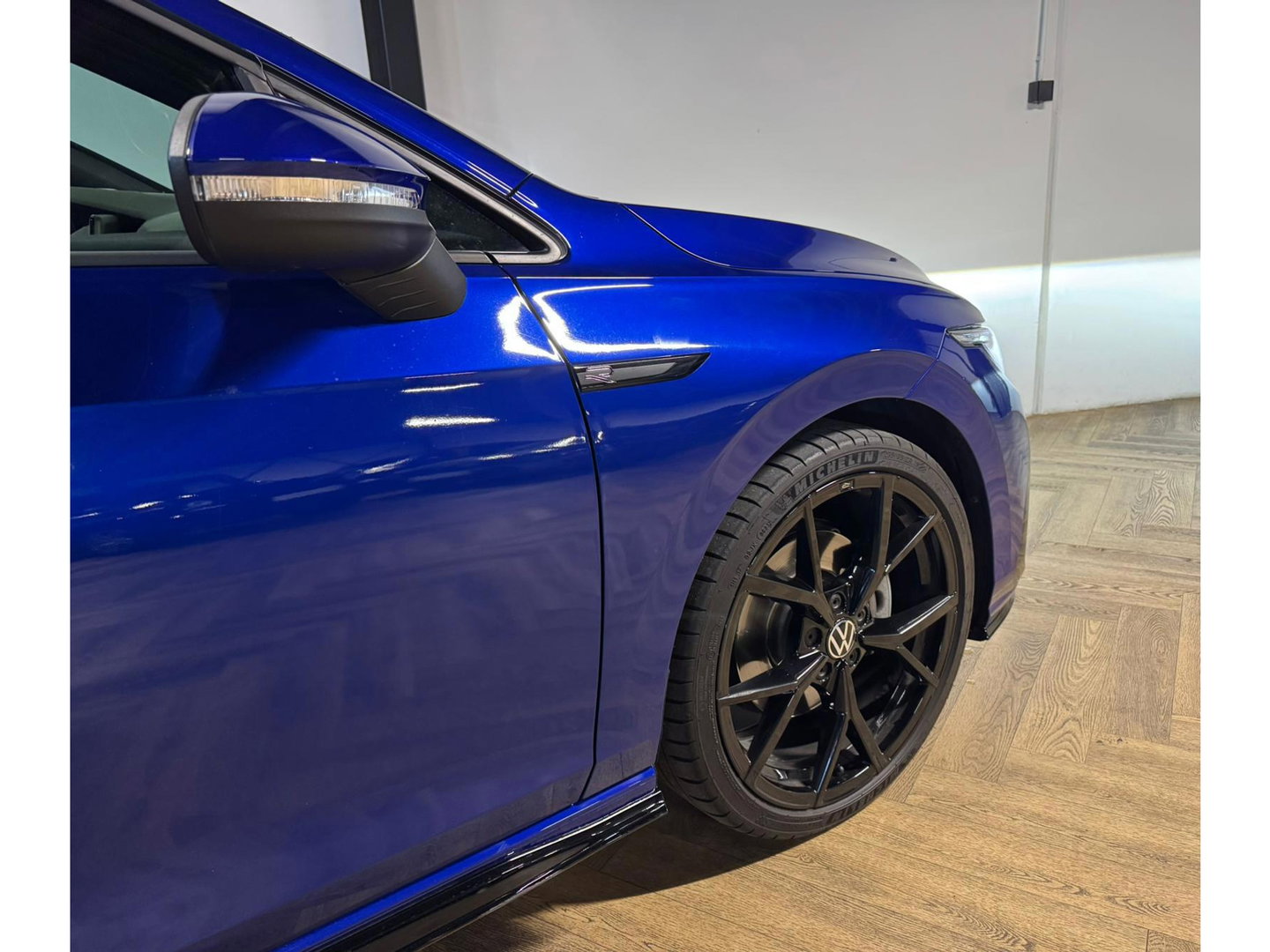 Volkswagen Golf 2.0 TSI R-Line Business PANO KEYLESS CAM