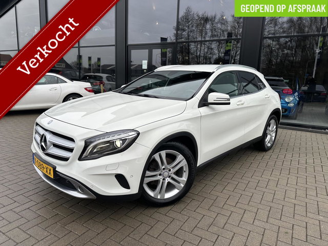 Mercedes-Benz GLA - 200 Ambition|ElektrischeTrekhaak|Camera|Stoelverwarming