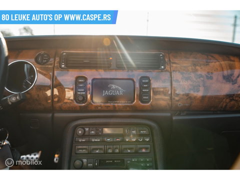 Jaguar XKR 4.2 V8 Convertible