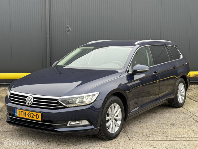Volkswagen Passat - Variant 1.8 TSI Highline AUTOMAAT, TREKHAAK