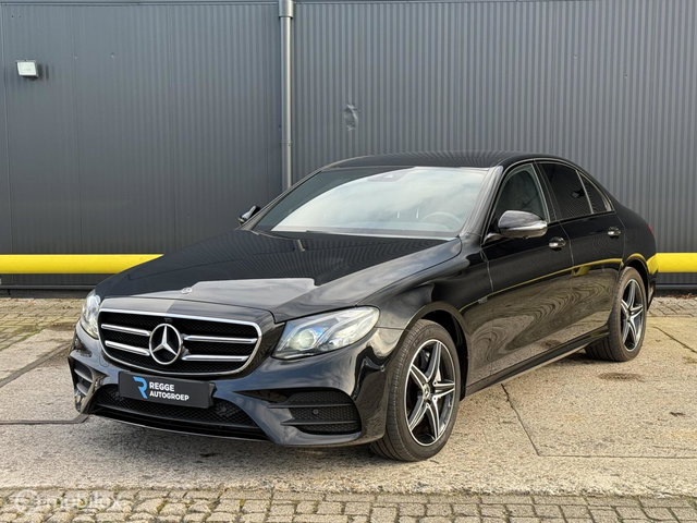 Mercedes-Benz E-Klasse - 300 e AMG NIGHT PAKKET | BTW | CARPLAY |