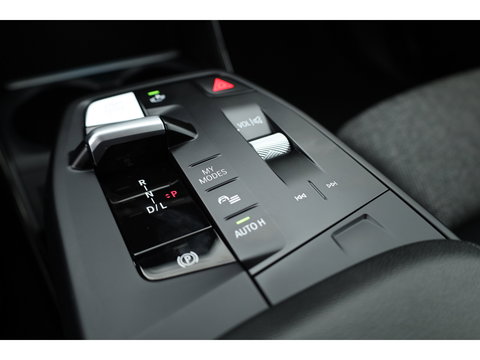 BMW 2 Serie Active Tourer 218i | Navi | All Seasons | Camera | Apple CarPlay | LED | Stoelverw. | Cruise Ctrl.