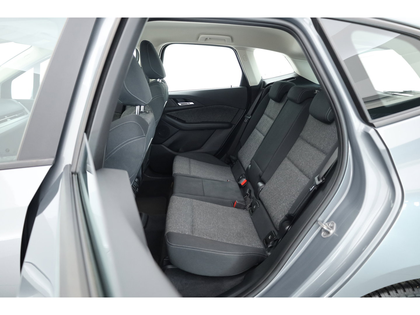 BMW 2 Serie Active Tourer 218i | Navi | All Seasons | Camera | Apple CarPlay | LED | Stoelverw. | Cruise Ctrl.