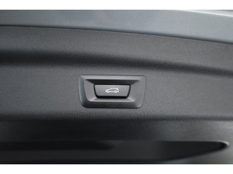 BMW 2 Serie Active Tourer 218i | Navi | All Seasons | Camera | Apple CarPlay | LED | Stoelverw. | Cruise Ctrl.