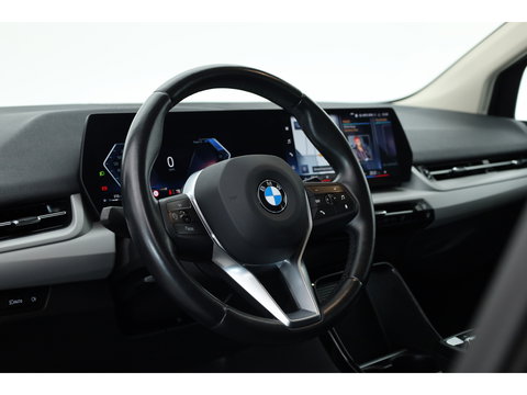 BMW 2 Serie Active Tourer 218i | Navi | All Seasons | Camera | Apple CarPlay | LED | Stoelverw. | Cruise Ctrl.