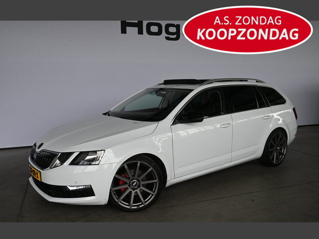 Škoda Octavia - Combi 2.0 TDI Greentech Style Automaat Clima Navigatie Panoramadak Dealer Onderhouden! Inruil mogelijk