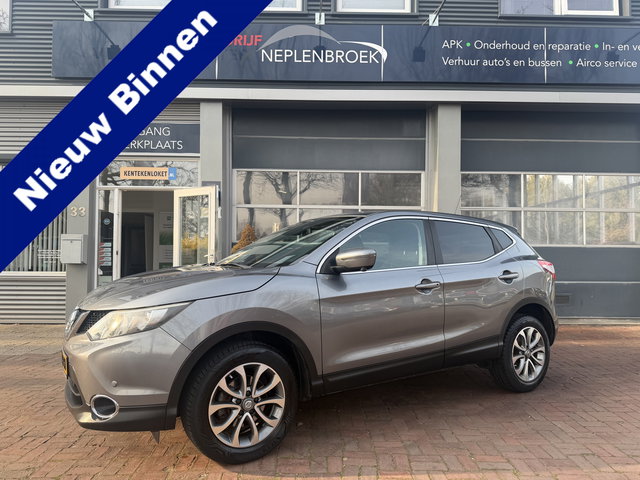 Nissan QASHQAI - 1.2 Connect Edition | LMV | PDC | Clima | Navi | Camera | Keyless |  01-2015 55.620 KM