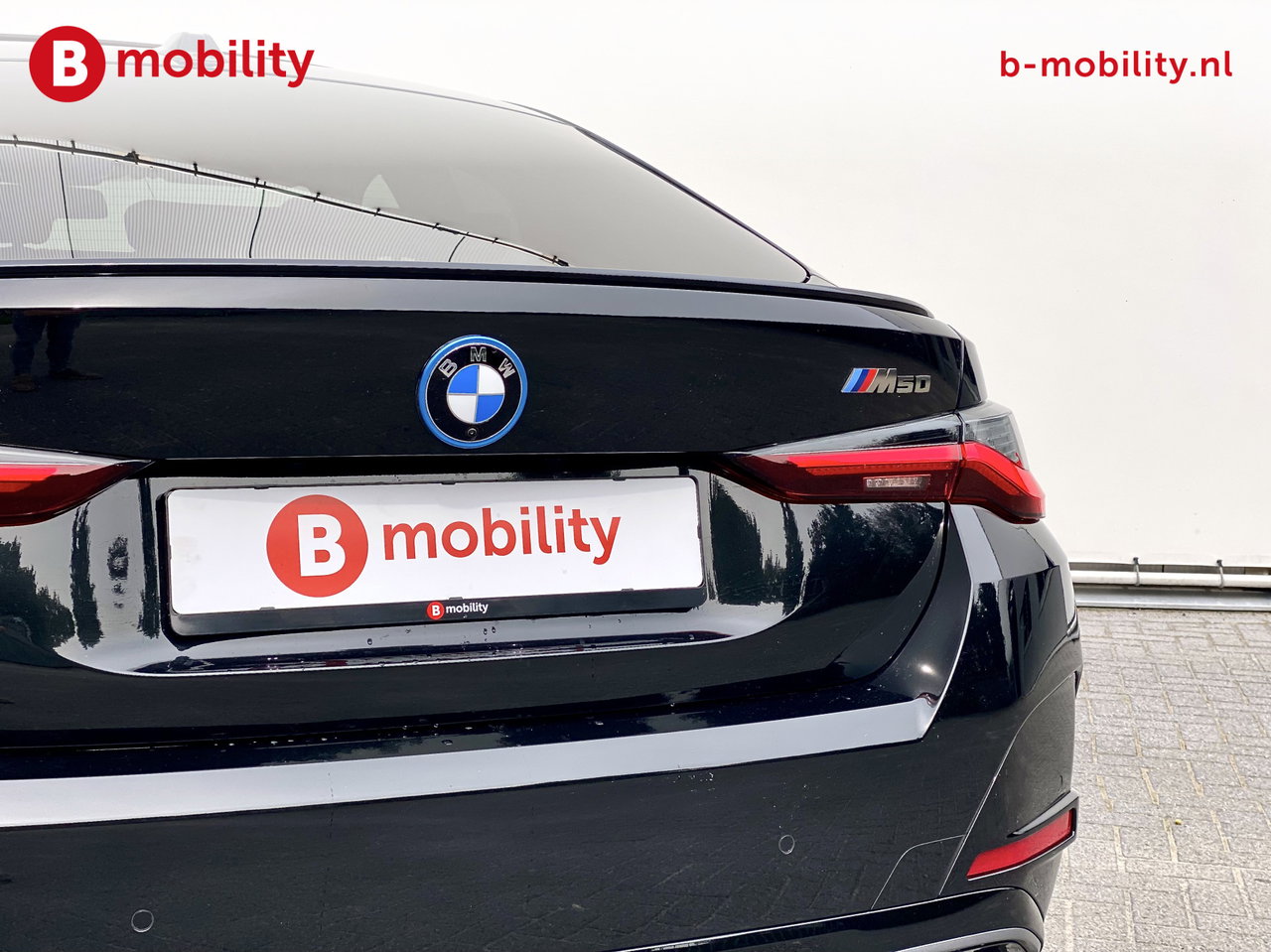 BMW i4