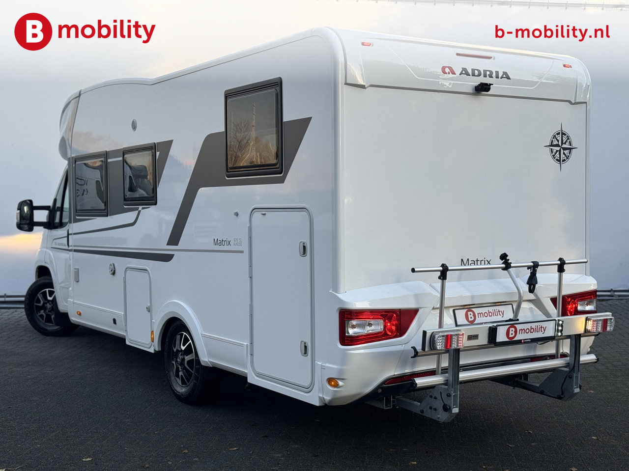 Adria MATRIX 670 SL Lengtebedden Bj.2021
