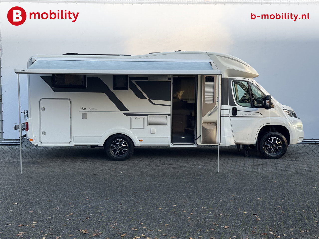 Adria MATRIX 670 SL Lengtebedden Bj.2021