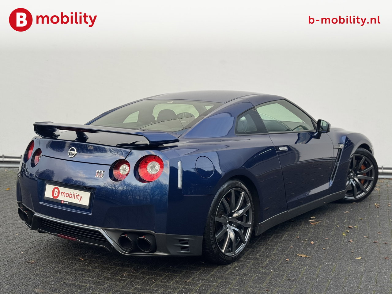 Nissan GT-R