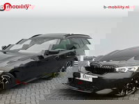 BMW 3 Serie - Touring 330i High Executive M-Sport Panoramadak Head-Up | Achtruitrijcamera | Hifi | DAB | Apple CarPlay | Leer