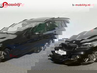 BMW 2 Serie - Gran Tourer 220i High Executive M-Sport Trekhaak 1.500KG | Panoramadak | Hifi Sound | Head-Up | Navigatie Prof. | Sportstoelen |