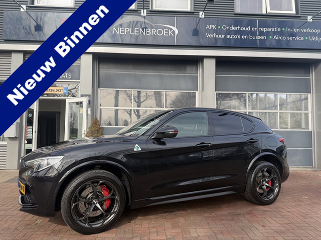 Alfa Romeo Stelvio - 2.9 V6 AWD Quadrifoglio 510 PK Adaptive Cruise Harman Kardon Keyless 20''