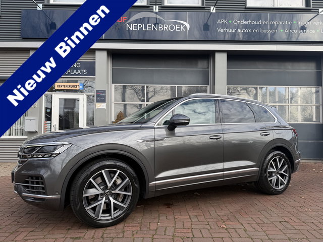 Volkswagen Touareg - 3.0 TSi eHybrid 4MOTION km 48.000 nap 1e eigenaar