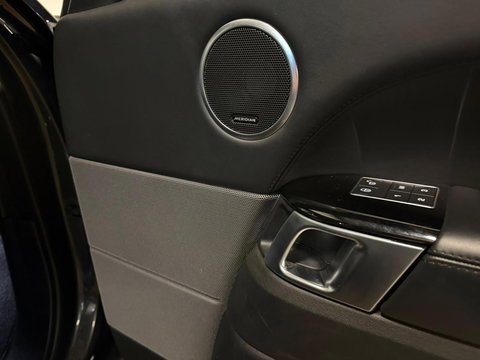 Land Rover Range Rover Sport P400e HSE Dynamic PANO KEYLESS CAM