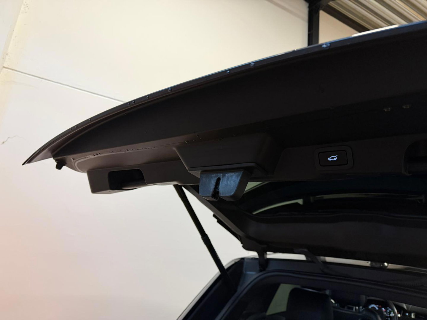 Land Rover Range Rover Sport P400e HSE Dynamic PANO KEYLESS CAM