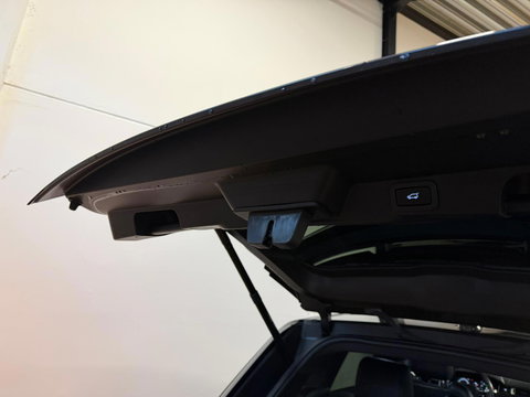 Land Rover Range Rover Sport P400e HSE Dynamic PANO KEYLESS CAM