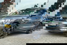 Volkswagen Tiguan - 1.4 TSI CONNECTED SERIES | TREKHAAK | CARPLAY | CRUISE | CLIMATE | PRIVACY | PDC