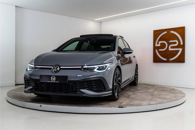 Volkswagen Golf - 2.0 TSI GTI Clubsport 301 PK | IQ | Pano | Sfeer | Harman | Leder | BOMVOL! 12 MND Garantie