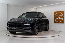 Porsche Cayenne - 3.0 E-Hybrid 470PK | InnoDrive | Pano | Matrix | Luchtvering | Bose | Fabrieksgarantie