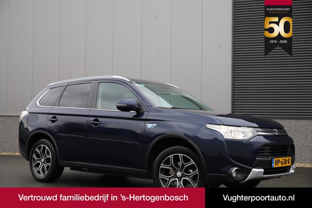 Mitsubishi Outlander - 2.0 PHEV 4WD Instyle X-Line/Sunroof/Trekh./Leder/Cruise/18"
