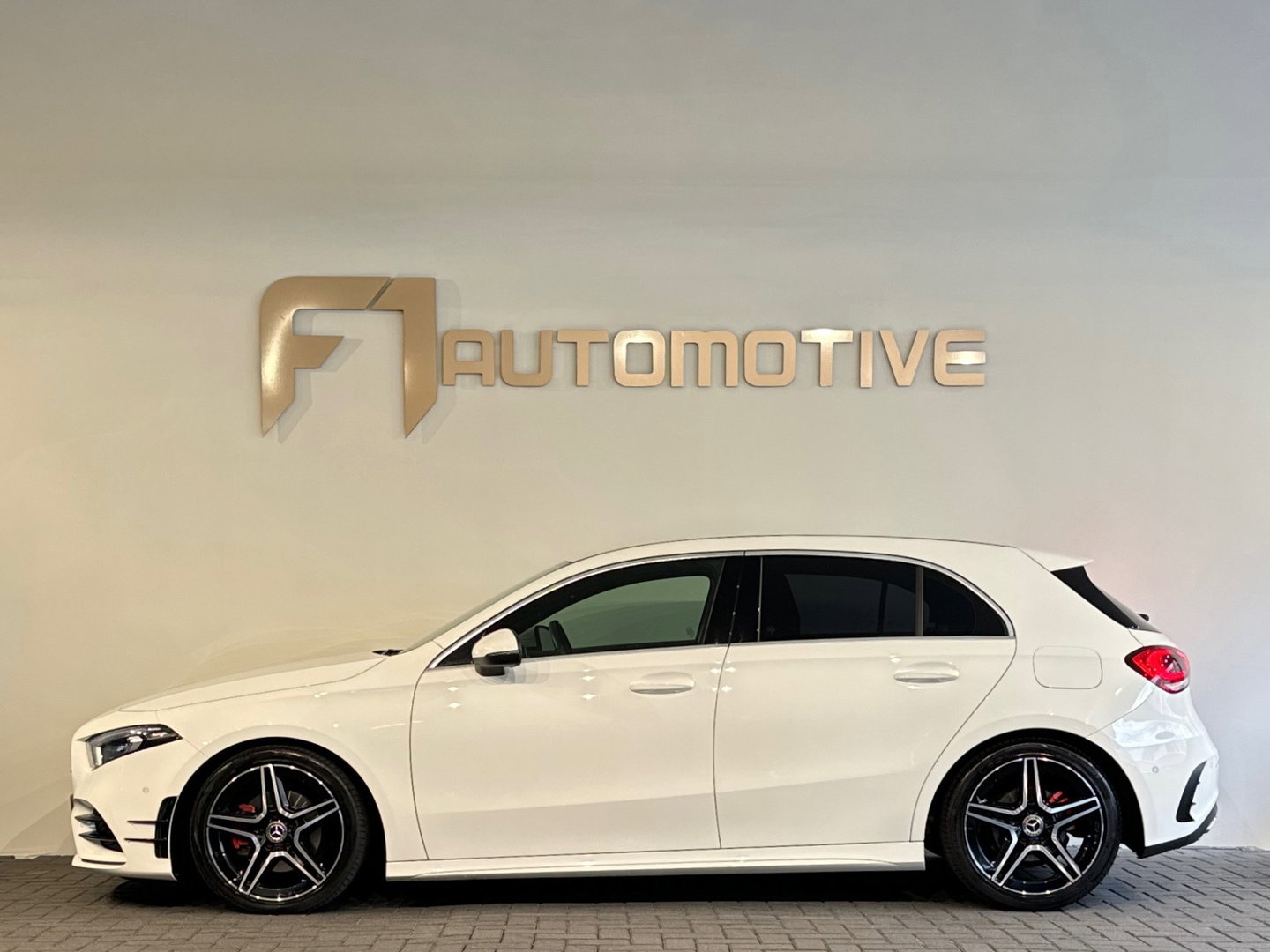 Mercedes-Benz A-Klasse 180 Business AMG Memory|Sfeer|Night