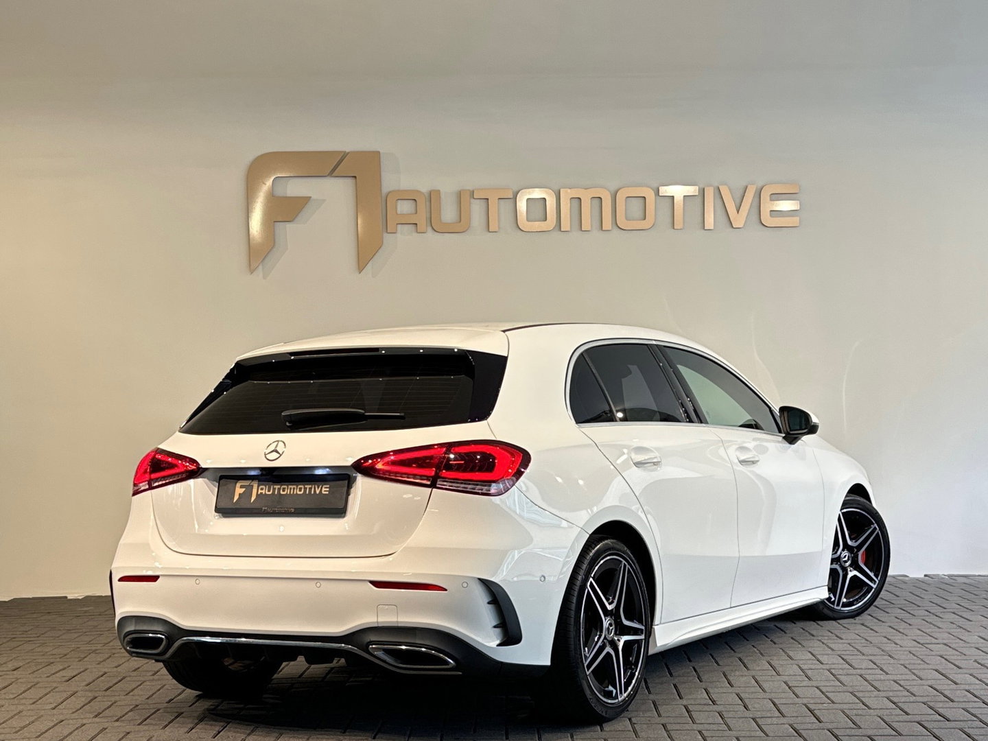 Mercedes-Benz A-Klasse 180 Business AMG Memory|Sfeer|Night