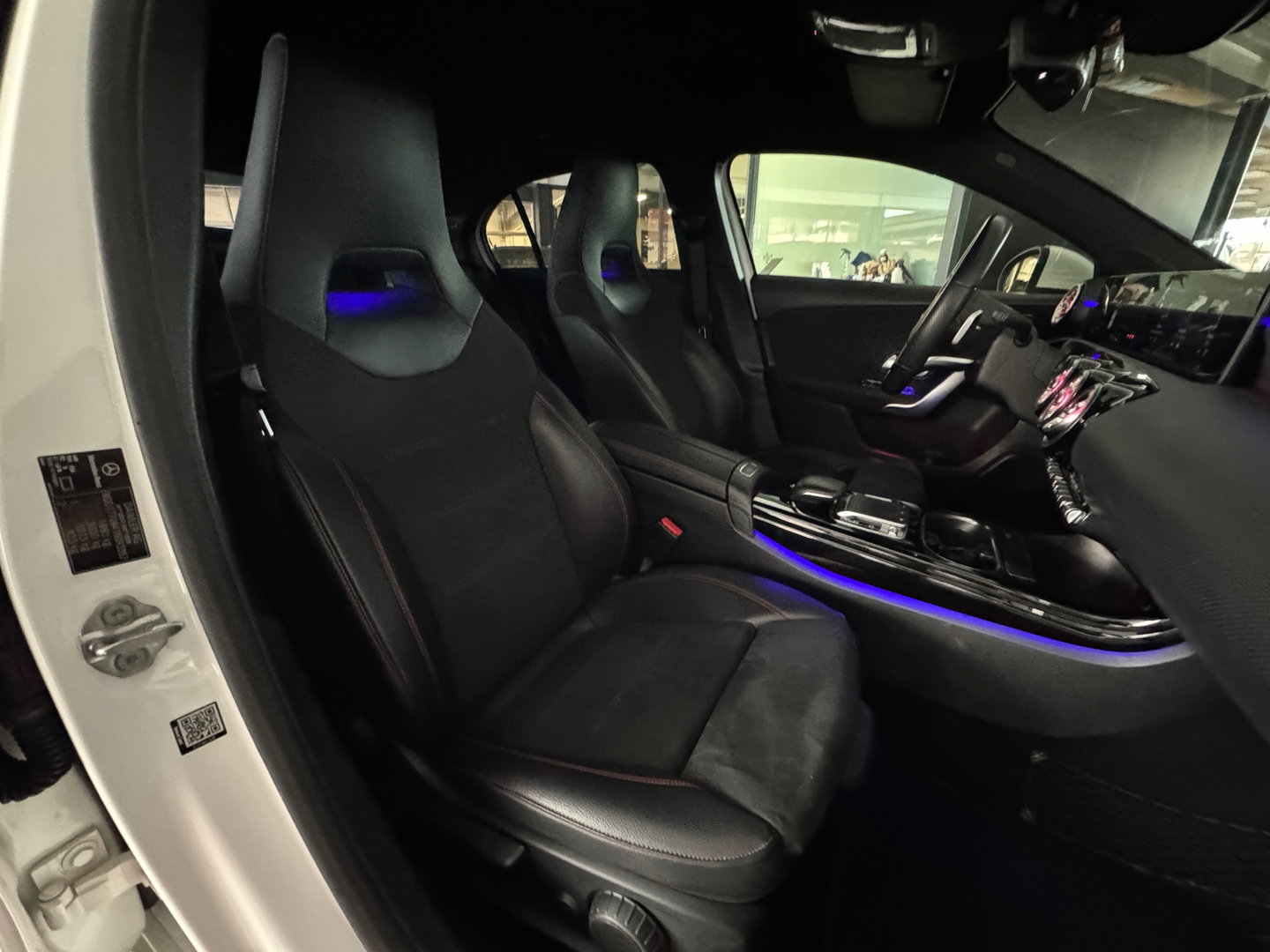 Mercedes-Benz A-Klasse 180 Business AMG Memory|Sfeer|Night