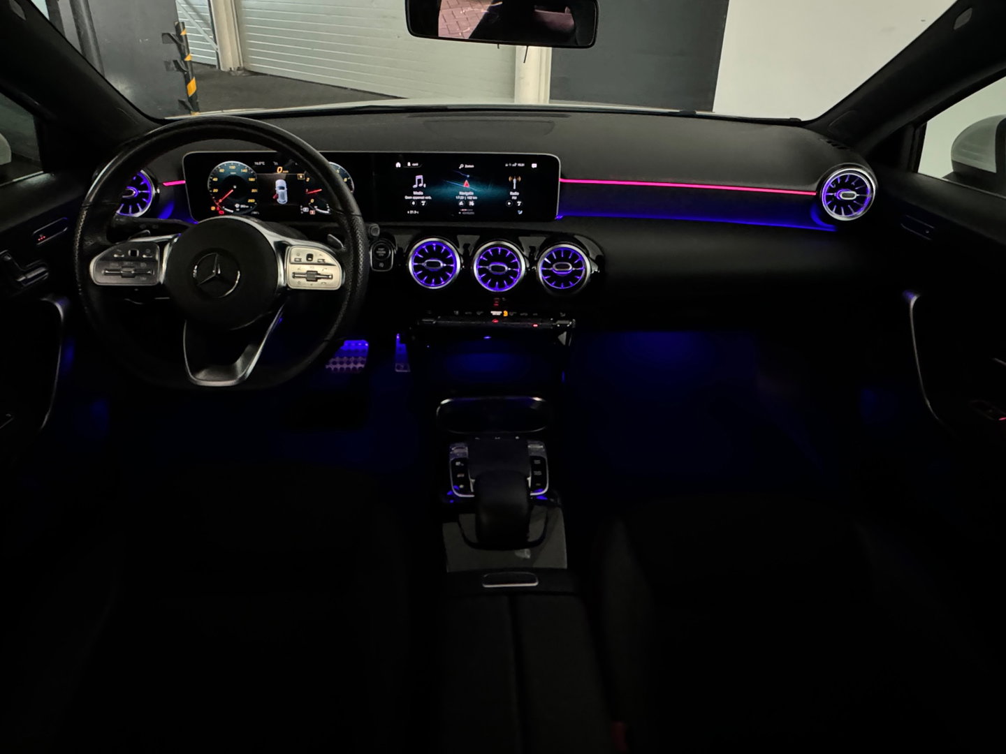 Mercedes-Benz A-Klasse 180 Business AMG Memory|Sfeer|Night