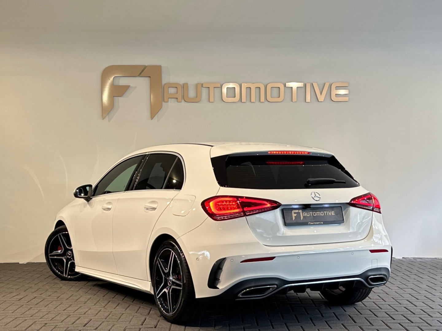 Mercedes-Benz A-Klasse 180 Business AMG Memory|Sfeer|Night