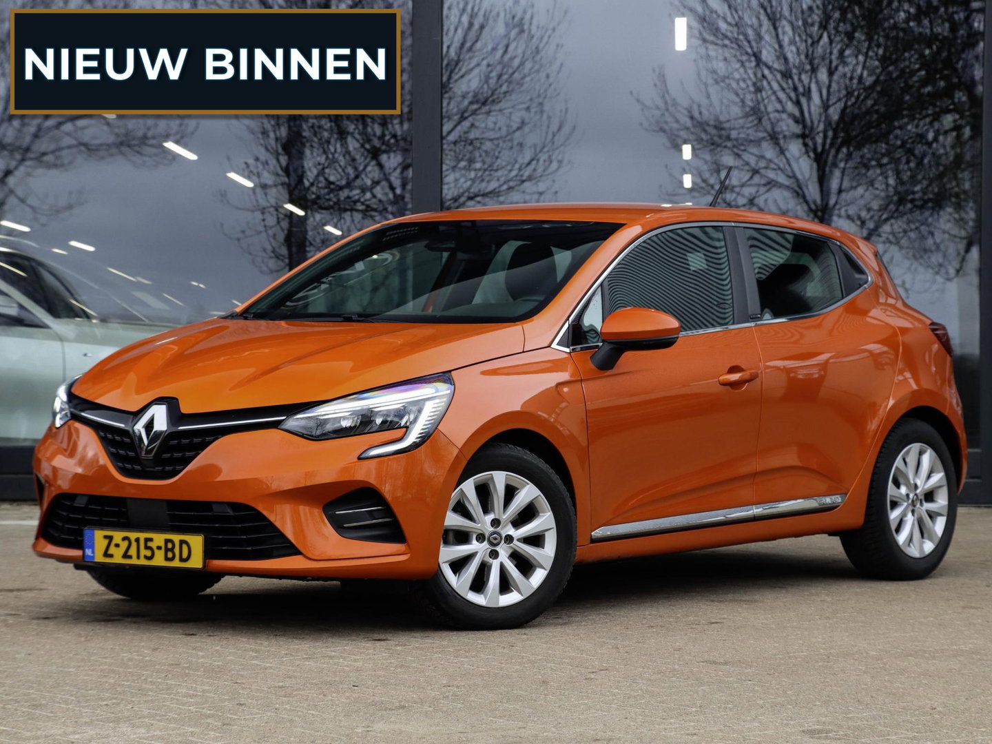 Renault Clio 1.6 E-Tech Hybrid 140 Intens Navigatie Clima PDC