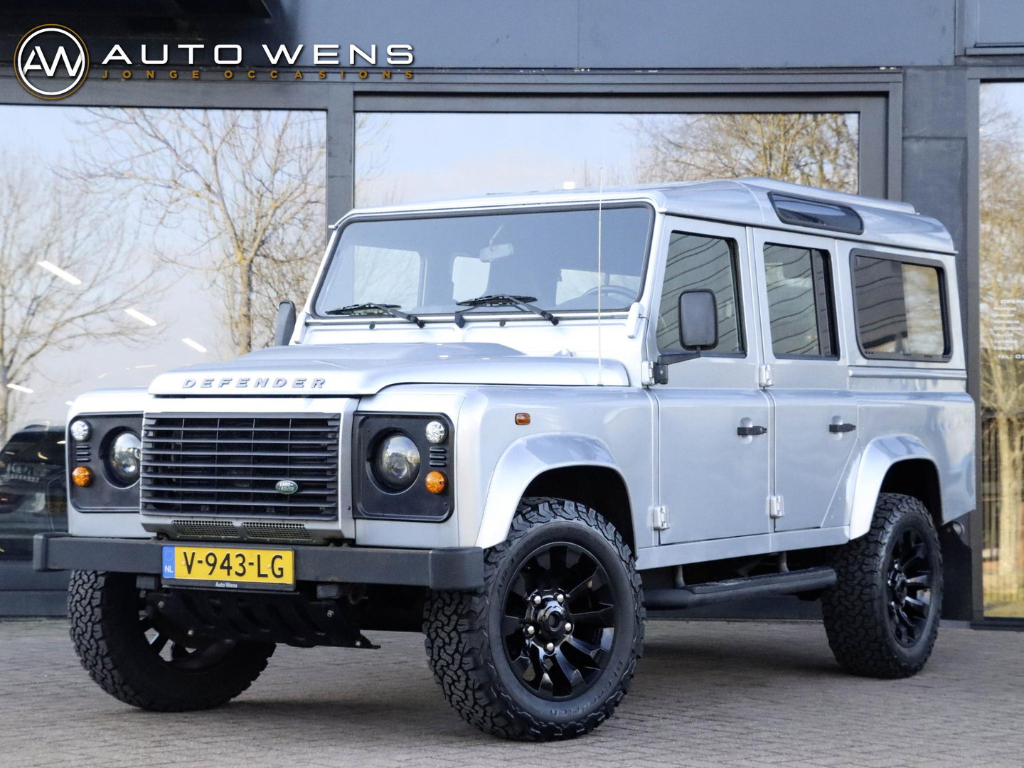 Land Rover Defender 2.2 D HT 110" E | Euro 5 | Recaro | 42.093km!