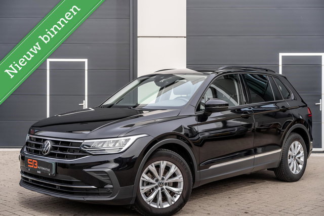 Volkswagen Tiguan - 1.5 TSI Life Business Camera|Carplay|Vol!