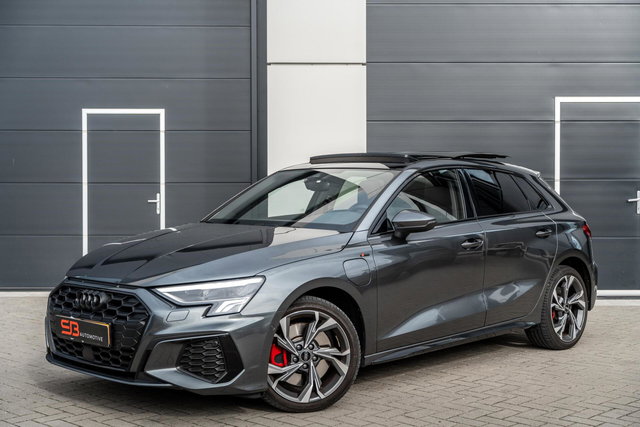 Audi A3 - Sportback 45 TFSI e S edition Cam|B&O|Pano|VOL!