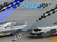 BMW 5 Serie - Touring 530e xDrive M Sport Trekhaak Panoramadak Head-Up Display Leder Dynamic Damping Control Driving Assistant Professional Parkeerassistent-pakket Plus Laser