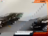 Ford Kuga - 1.5 Titanium Styling Pack Trekhaak Navigatie Camera Parkeersensoren Cruise Control Stoelverwarming Xenon koplampen Half leder Climate Control Lichtmetalen velgen Getinte ramen