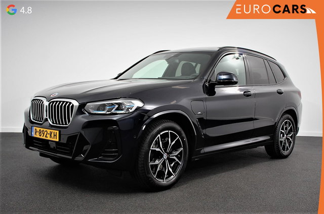 BMW X3 - xDrive30e M Sport High Executive | Leder | Schuif/kantel dak | Navigatie | Climate Control | Camera | Electrisch bedienbare achterklep | Active Cruise Control | 19" Lichtmetalen velgen