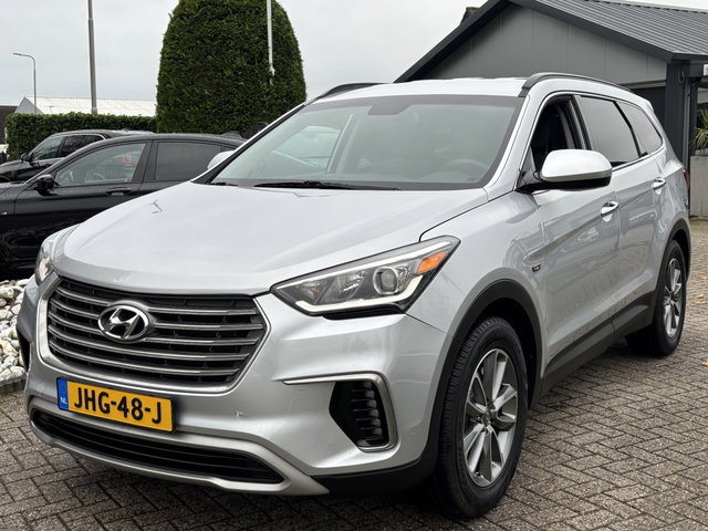 Hyundai Santa Fe - 3.3 V6 2017 Benzine 7-Persoons Automaat Voyager Routan