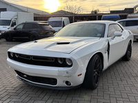 Dodge Challenger - 5.7 V8 Hemi 2016 LEES BESCHRIJVING