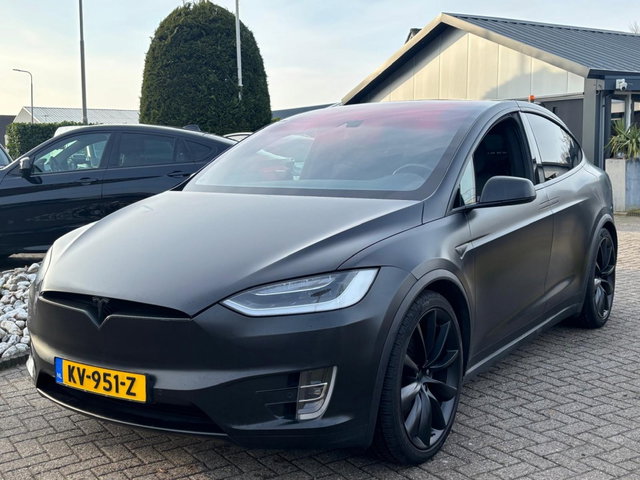 Tesla Model X - 90D Base 7 Persoons 2016 MARGE SOH 88.1%