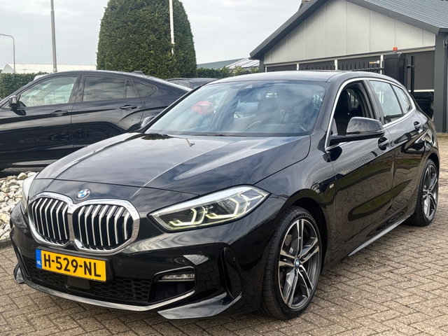 BMW 1 Serie - 118i High Executive Automaat 2020 M-Pakket Dealerauto