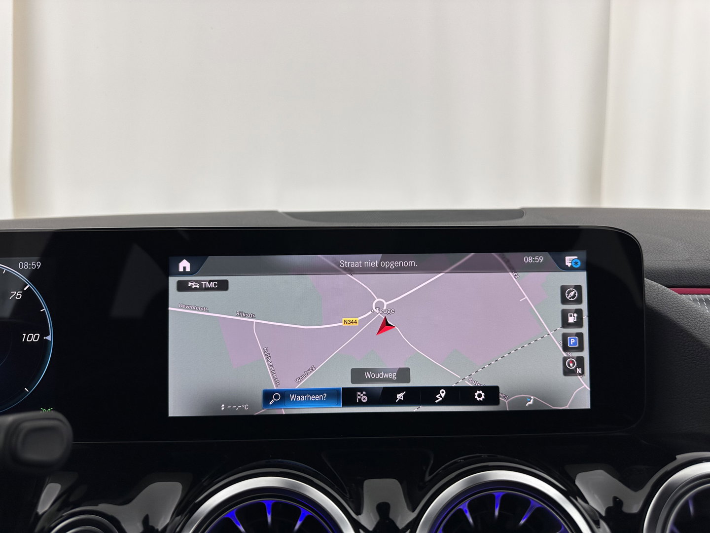 Mercedes-Benz EQA 250 Business Solution Luxury 67 kWh [ 3-Fase ] (INCL-BTW) *FULL-LEATHER | WIDE-SCREEN-DIGI-COCKPIT | FULL-LED | AMBIENT-LIGHT | CAMERA | NAVI-FULLMAP | DAB+ | COMFORT-SEATS | ECC | SHIFT-PADDLES | CRUISE | HEATED-SEATS | TOWBAR | 18''A