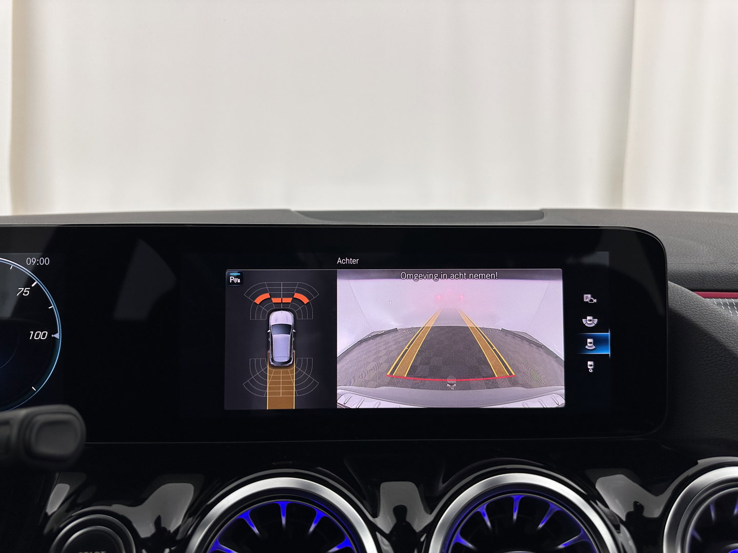 Mercedes-Benz EQA 250 Business Solution Luxury 67 kWh [ 3-Fase ] (INCL-BTW) *FULL-LEATHER | WIDE-SCREEN-DIGI-COCKPIT | FULL-LED | AMBIENT-LIGHT | CAMERA | NAVI-FULLMAP | DAB+ | COMFORT-SEATS | ECC | SHIFT-PADDLES | CRUISE | HEATED-SEATS | TOWBAR | 18''A