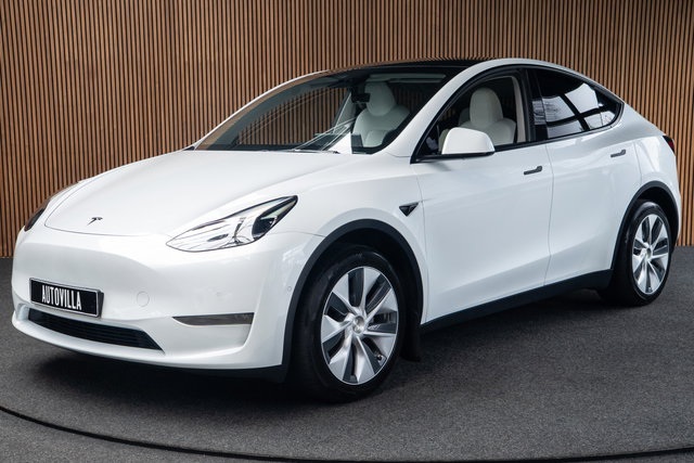Tesla Model Y - Long Range AWD 75 kWh Full Self driving 3 - warmtepomp - Cruise Controll Adaptief - 360 Camera - Wit leder